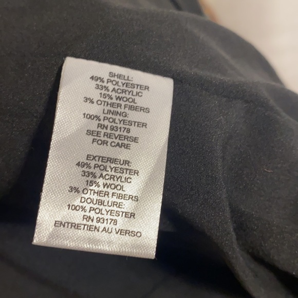 Tahari Blazer - size 4 - Picture 7 of 8